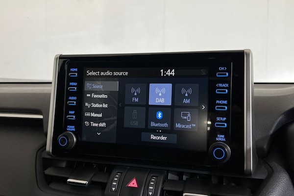 Used Toyota RAV4 2019 for sale - 75092703: Photo 32