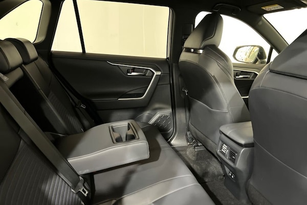 Used Toyota RAV4 2019 for sale - 75092703: Photo 39