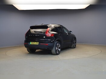 Used Volvo XC40 2023 for sale - 78349440: Photo