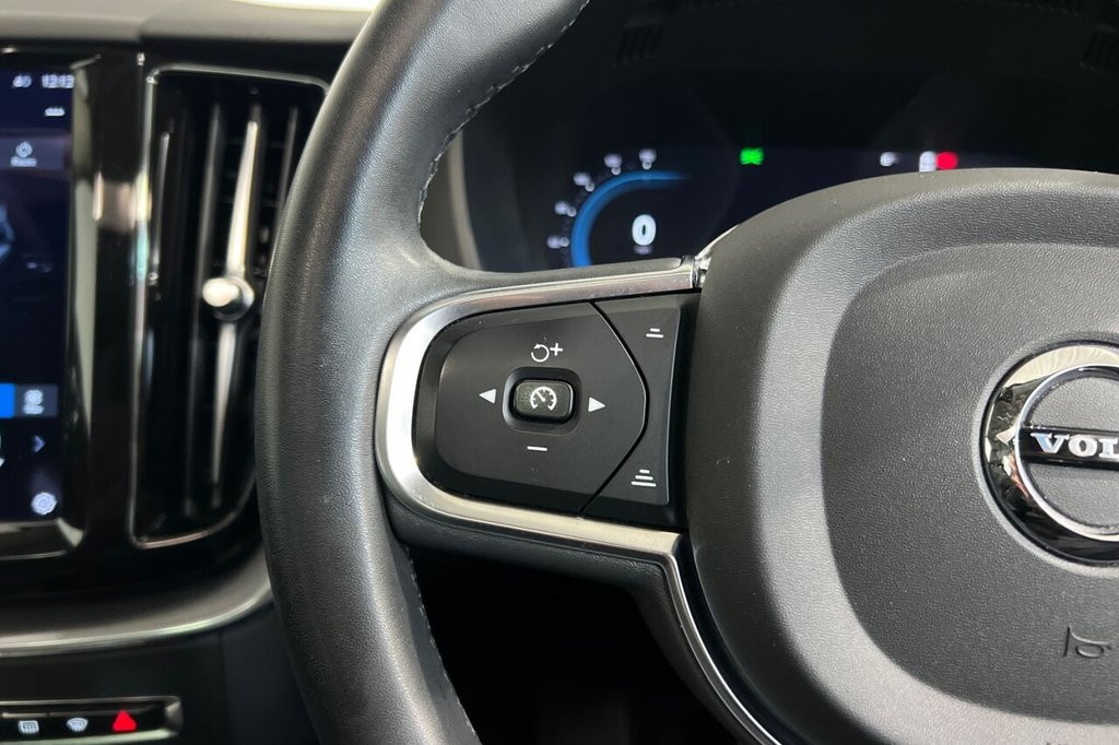 Used Volvo XC60 2022 for sale - 76655379: Photo 27