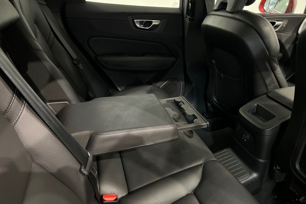 Used Volvo XC60 2022 for sale - 76655379: Photo 43