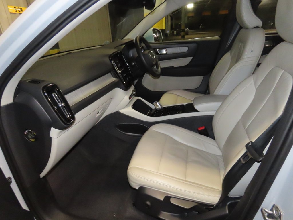 Used Volvo XC40 2021 for sale - 76962779: Photo 10