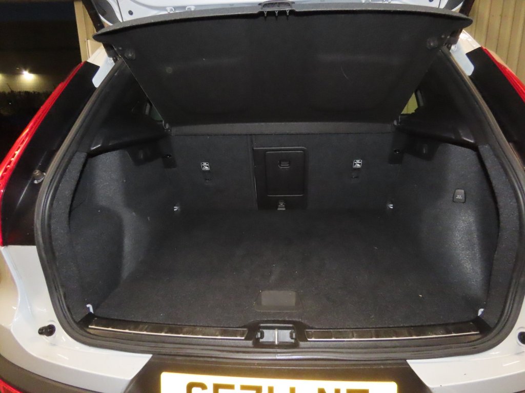 Used Volvo XC40 2021 for sale - 76962779: Photo 14