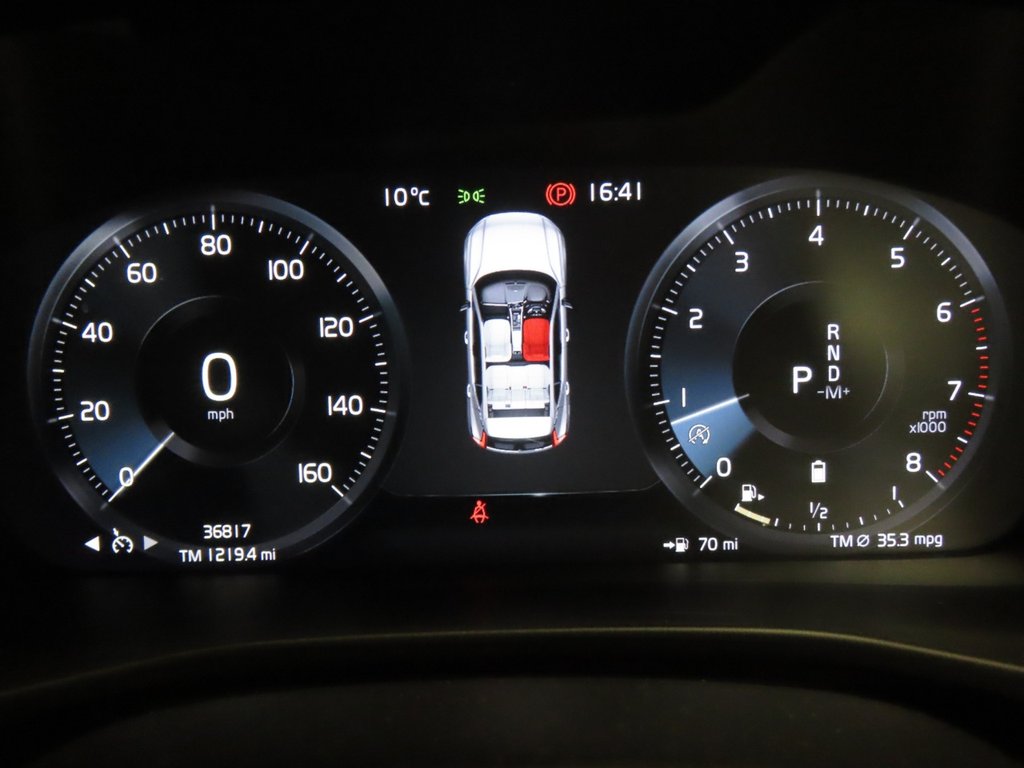 Used Volvo XC40 2021 for sale - 76962779: Photo 15