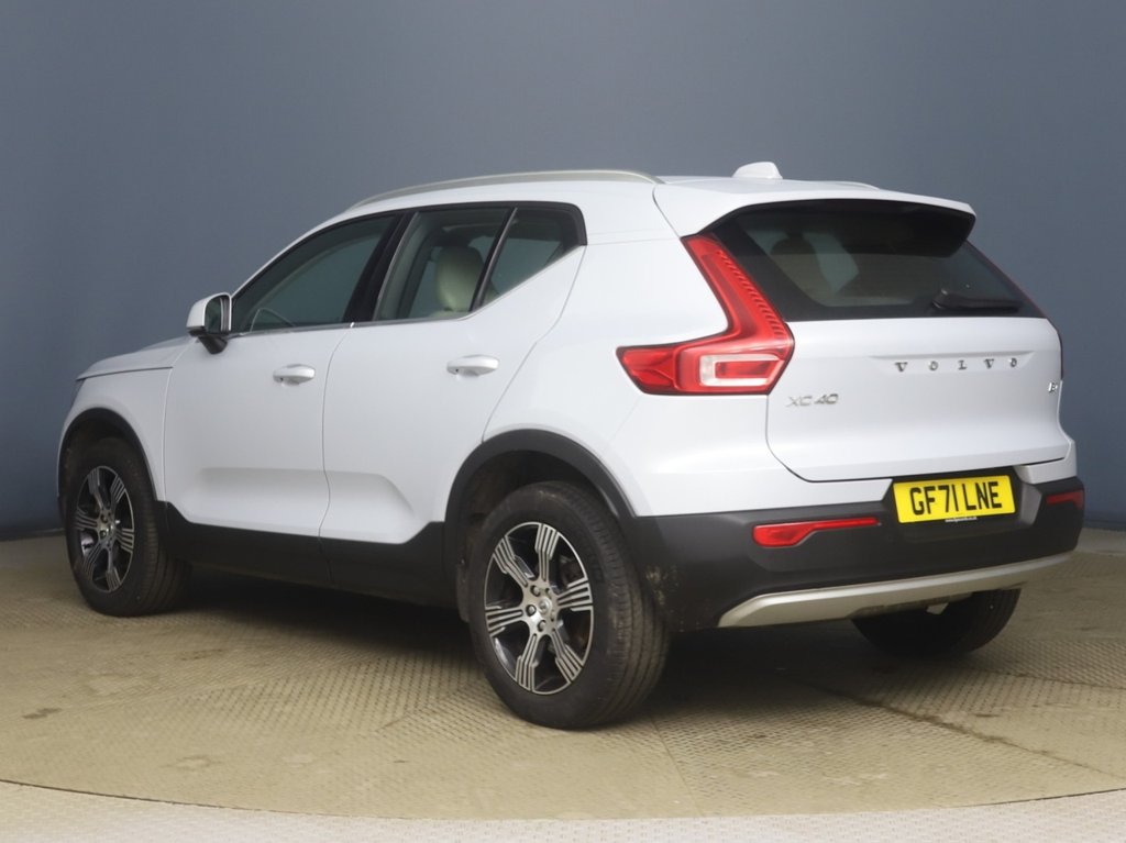 Used Volvo XC40 2021 for sale - 76962779: Photo 2