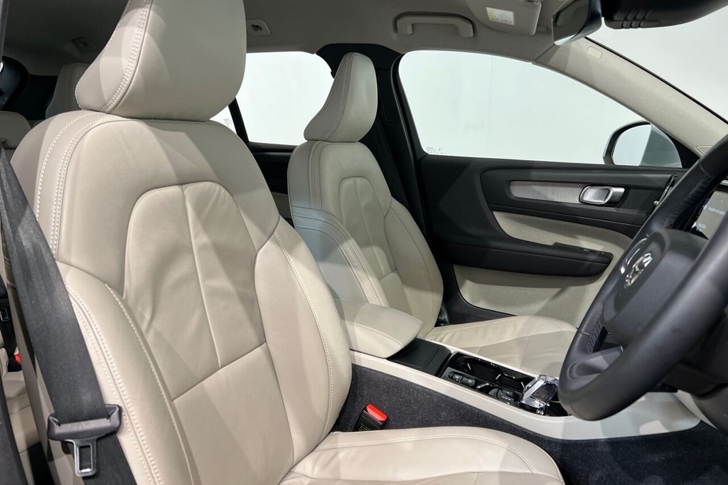 Used Volvo XC40 2021 for sale - 76962779: Photo 22
