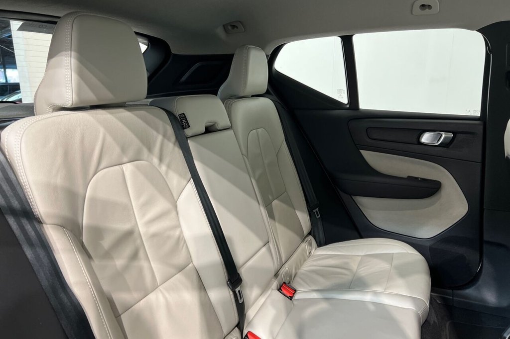 Used Volvo XC40 2021 for sale - 76962779: Photo 24