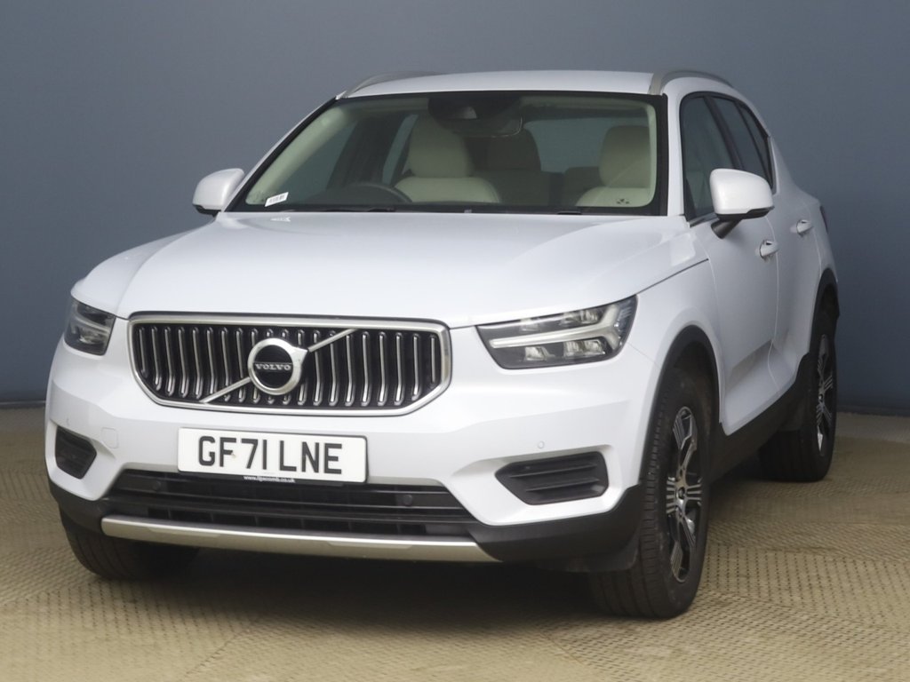 Used Volvo XC40 2021 for sale - 76962779: Photo 3