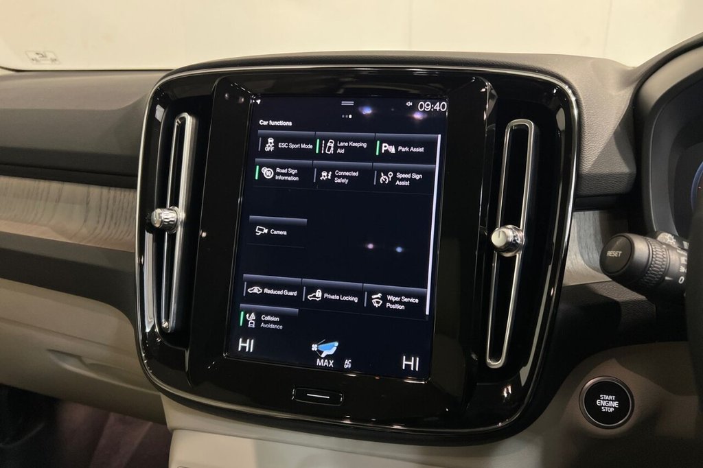 Used Volvo XC40 2021 for sale - 76962779: Photo 33