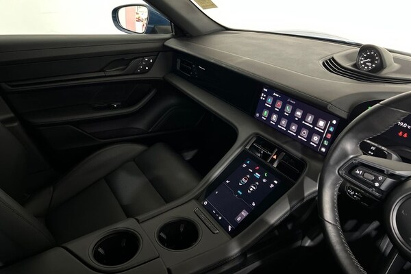 Used Porsche Taycan 2024 for sale - 75432577: Photo 35