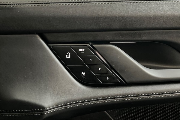 Used Porsche Taycan 2024 for sale - 75432577: Photo 41