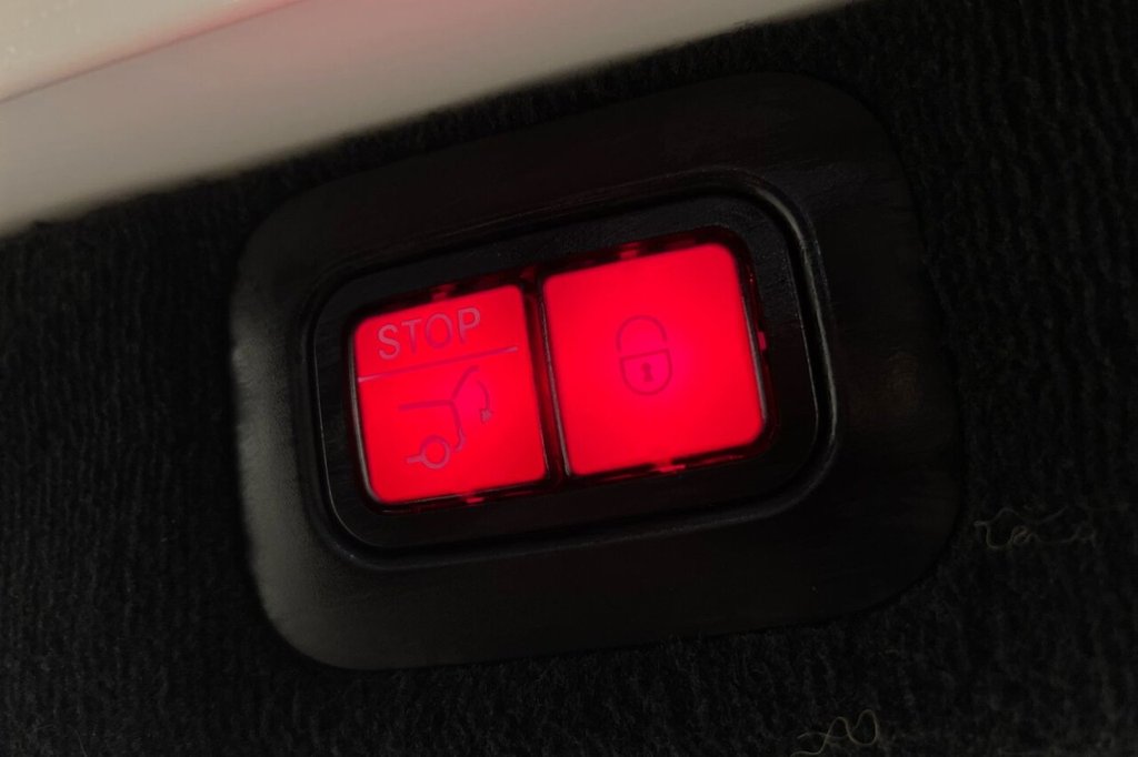 Used Aston Martin DBX 2020 for sale - 76528716: Photo 45