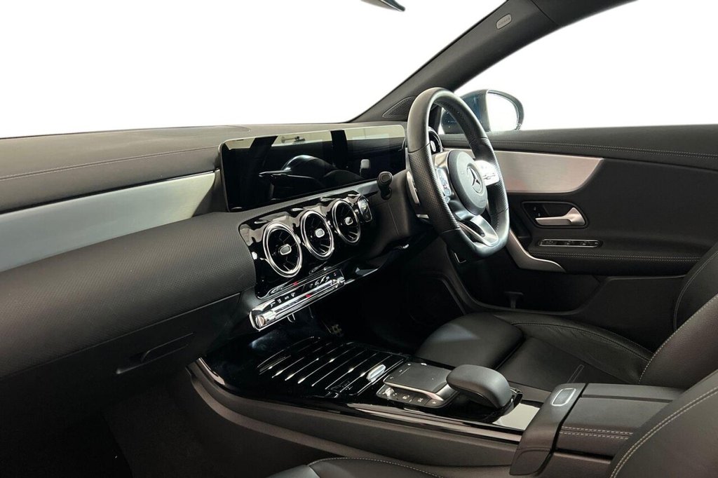 Used Mercedes-Benz CLA 2022 for sale - 76039611: Photo 11