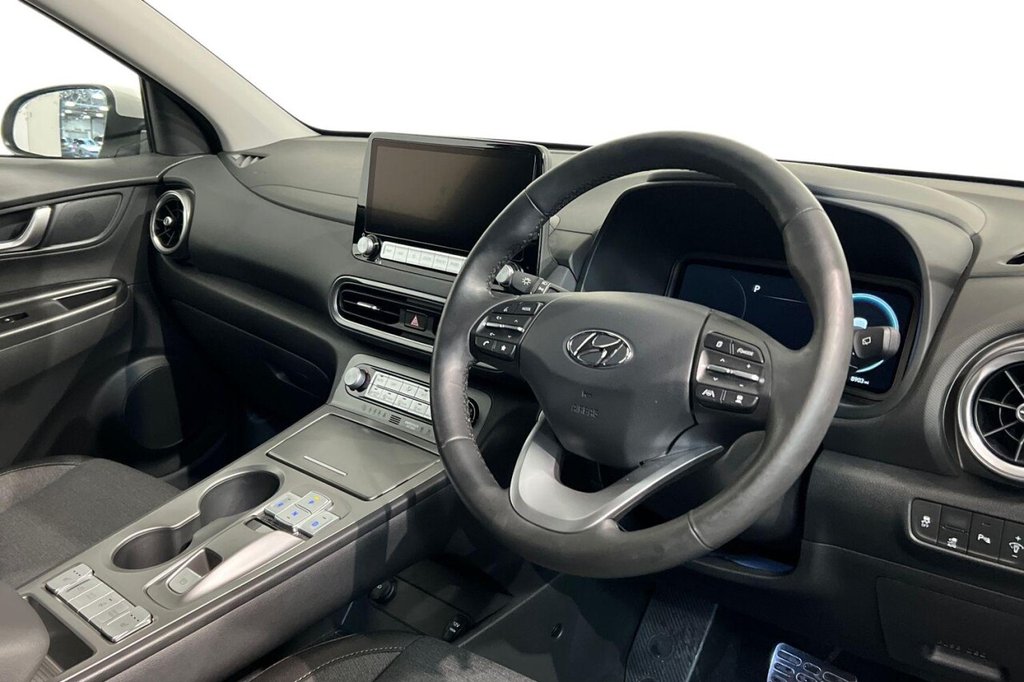 Used Hyundai KONA 2022 for sale - 76372505: Photo 9