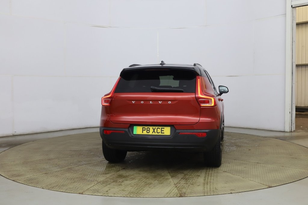 Used Volvo XC40 2021 for sale - 78036348: Photo 2