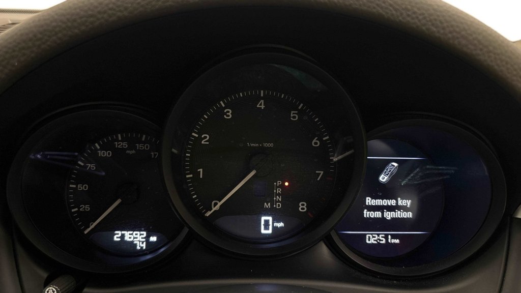 Used Porsche Macan 2022 for sale - 76470468: Photo 11