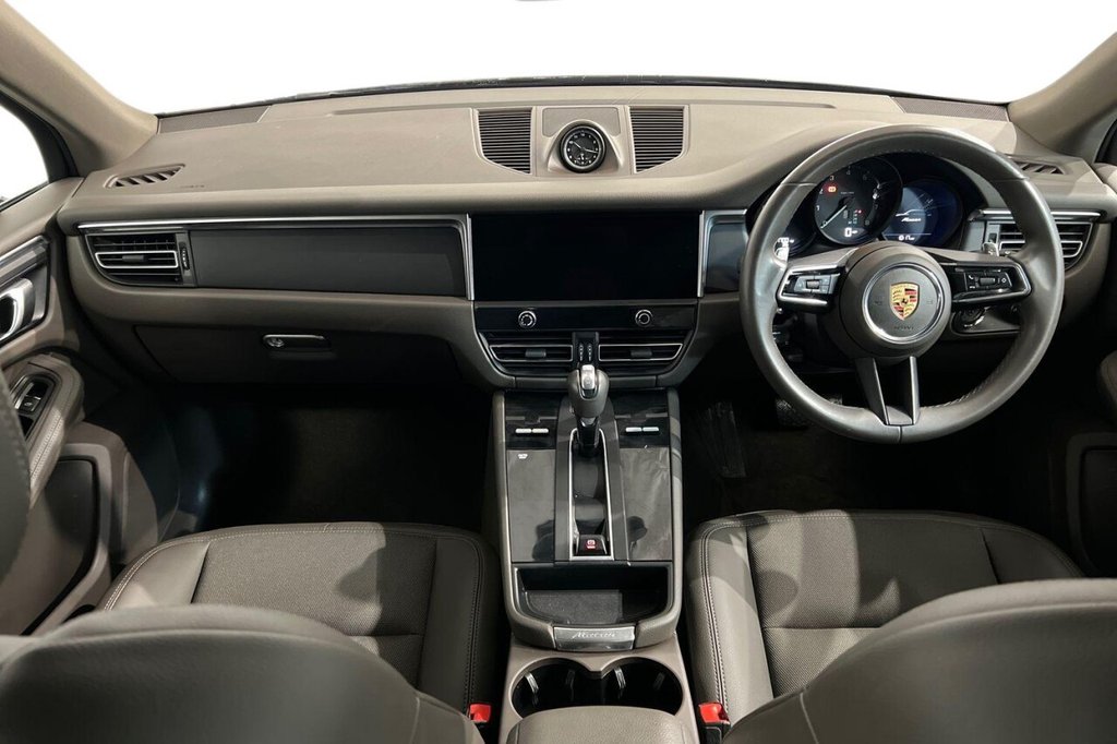 Used Porsche Macan 2022 for sale - 76470468: Photo 12