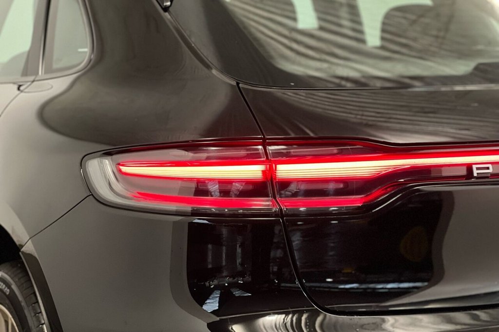 Used Porsche Macan 2022 for sale - 76470468: Photo 19
