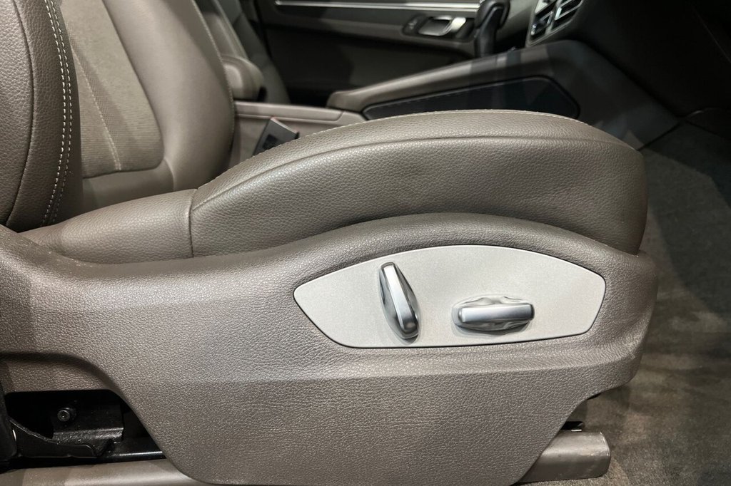 Used Porsche Macan 2022 for sale - 76470468: Photo 22