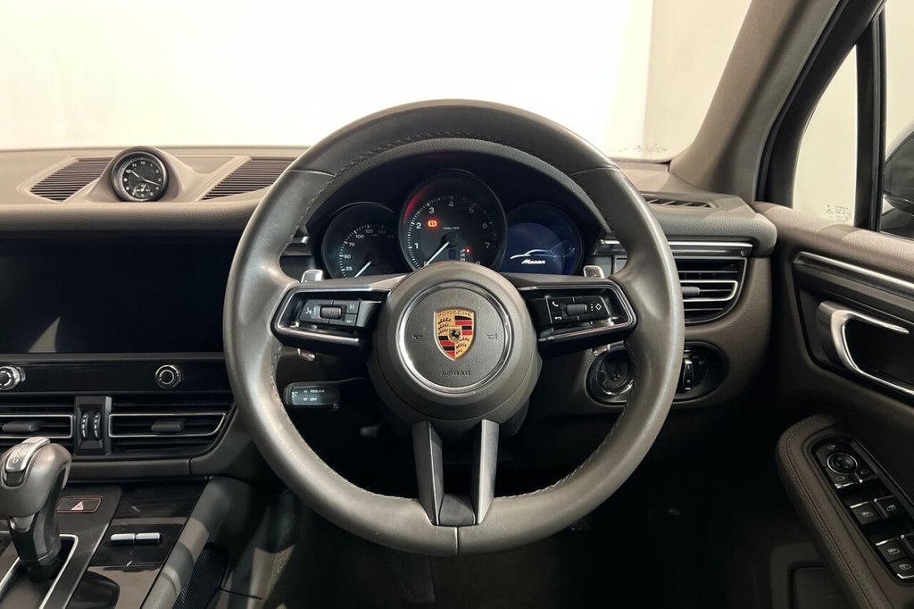 Used Porsche Macan 2022 for sale - 76470468: Photo 24