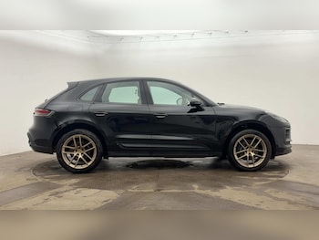 Used Porsche Macan 2022 for sale - 76470468: Photo