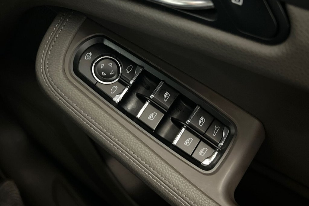 Used Porsche Macan 2022 for sale - 76470468: Photo 41