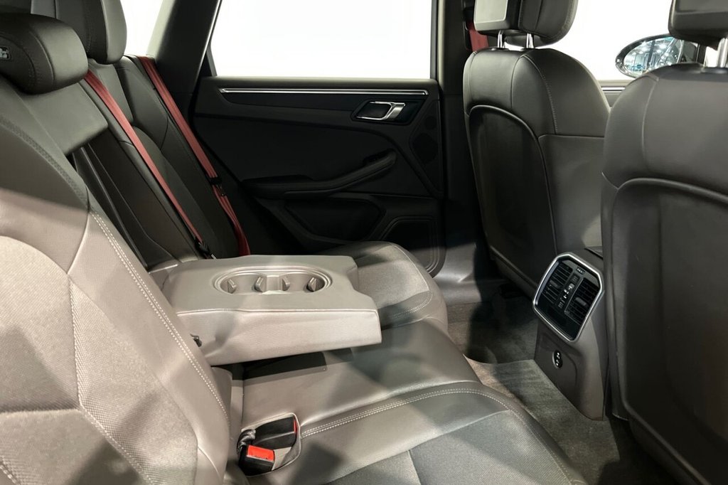 Used Porsche Macan 2022 for sale - 76470468: Photo 42