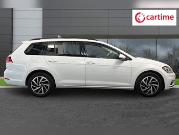 Used Volkswagen Golf 2019 for sale - 79350537: Photo