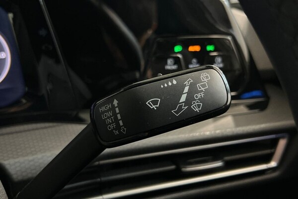Used Volkswagen Golf 2022 for sale - 76105769: Photo 31