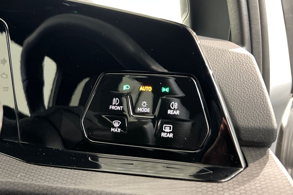 Used Volkswagen Golf 2022 for sale - 76105769: Photo 36