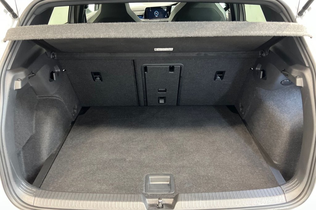 Used Volkswagen Golf 2022 for sale - 76105769: Photo 40