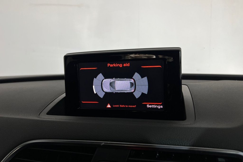 Used Audi Q3 2016 for sale - 76535439: Photo 17