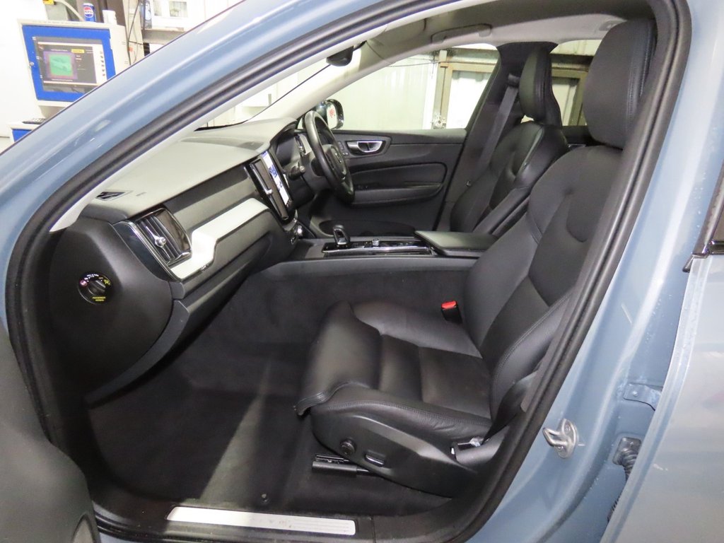 Used Volvo XC60 2023 for sale - 76999180: Photo 10