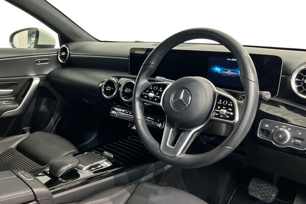 Used Mercedes-Benz A-Class 2018 for sale - 76154541: Photo 9
