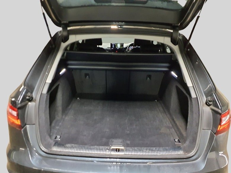 Used Audi A4 2022 for sale - 77967701: Photo 4