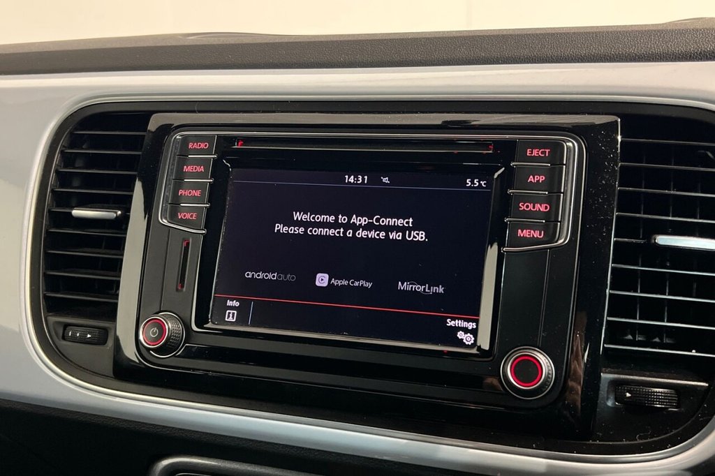 Used Volkswagen Beetle 2018 for sale - 76724628: Photo 19