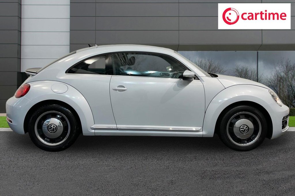 Used Volkswagen Beetle 2018 for sale - 76724628: Photo 2