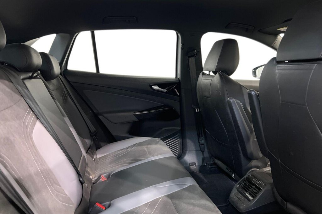 Used Volkswagen ID.4 2023 for sale - 77952493: Photo 10