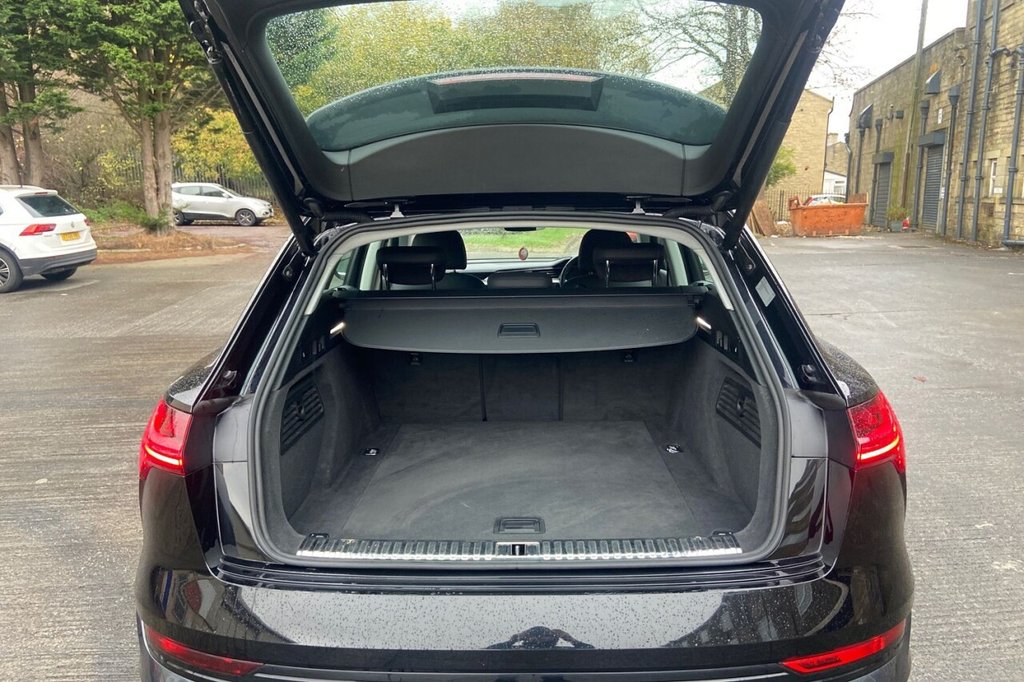 Used Audi e-tron 2020 for sale - 77280769: Photo 29