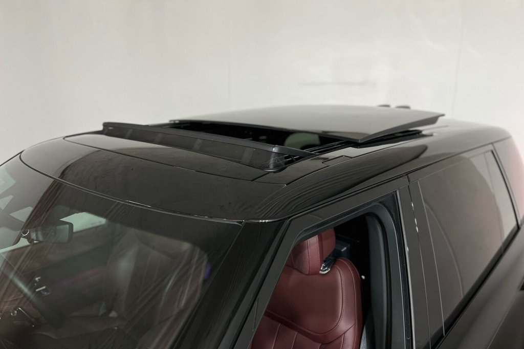 Used Land Rover Range Rover 2025 for sale - 76074109: Photo 17