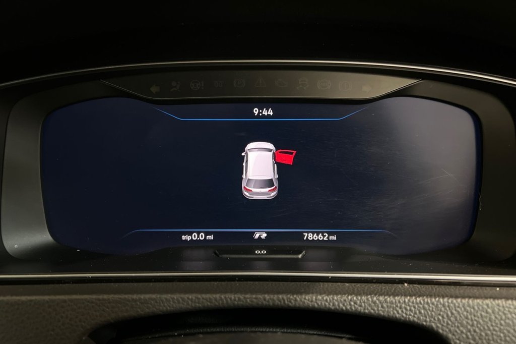 Used Volkswagen Golf 2018 for sale - 76883234: Photo 11