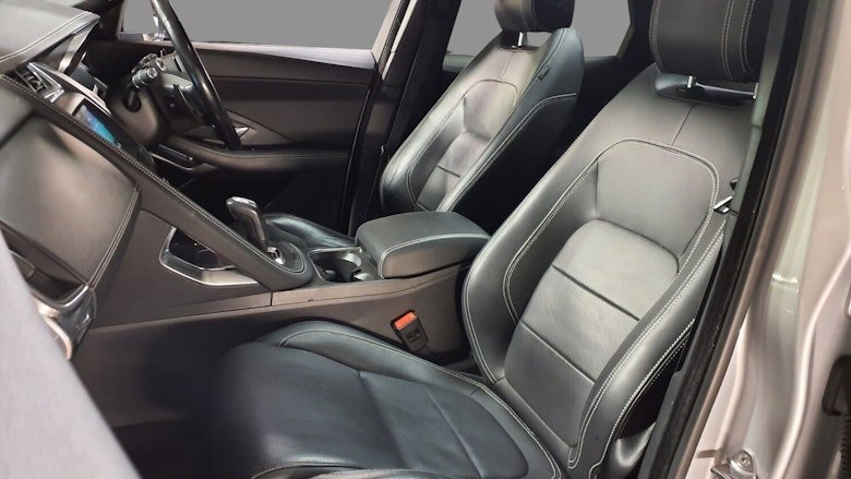 Used Jaguar E-Pace 2019 for sale - 76923892: Photo 7