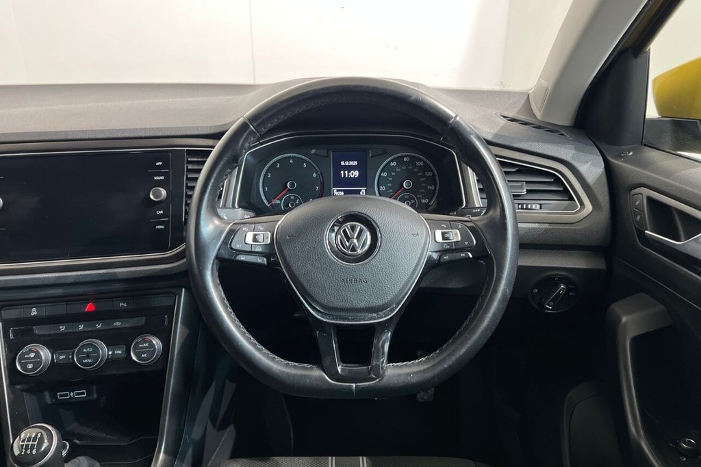 Used Volkswagen T-Roc 2018 for sale - 77835186: Photo 23