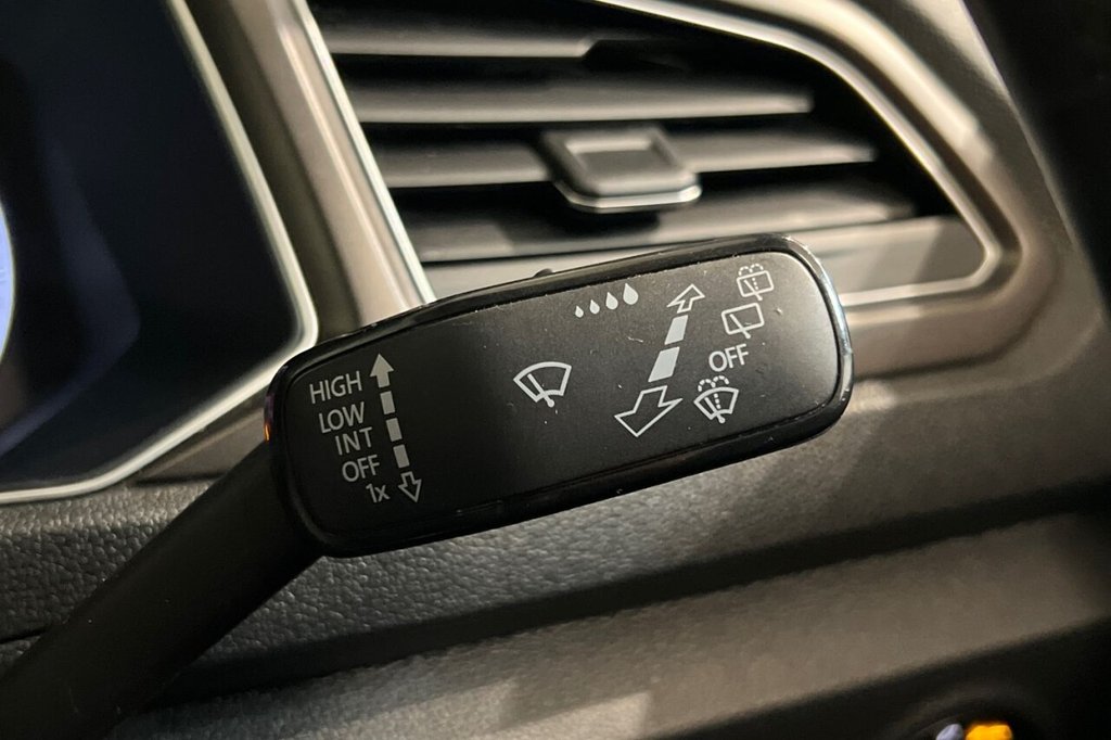 Used Volkswagen T-Roc 2018 for sale - 77835186: Photo 27