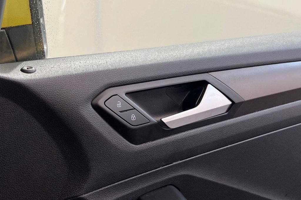 Used Volkswagen T-Roc 2018 for sale - 77835186: Photo 38