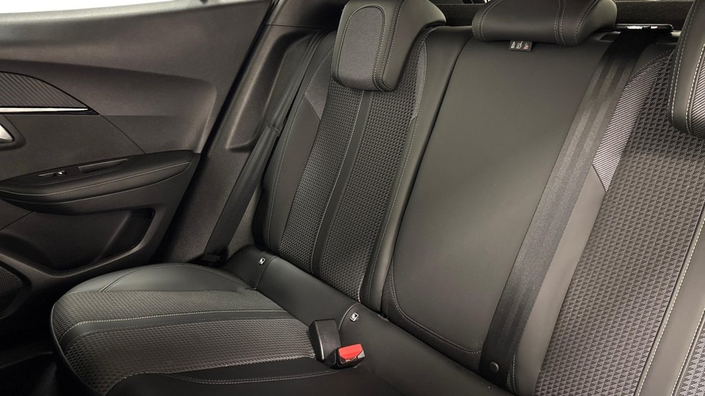 Used Peugeot 2008 2021 for sale - 77218619: Photo 7