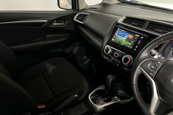 Used Honda Jazz 2019 for sale - 74448492: Photo 32