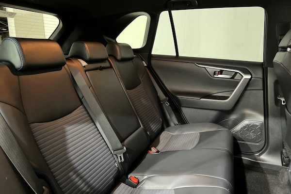 Used Toyota RAV4 2020 for sale - 75293016: Photo 24