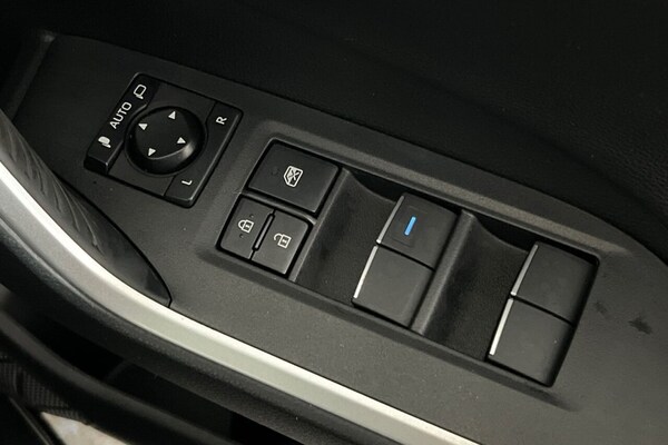 Used Toyota RAV4 2020 for sale - 75293016: Photo 38