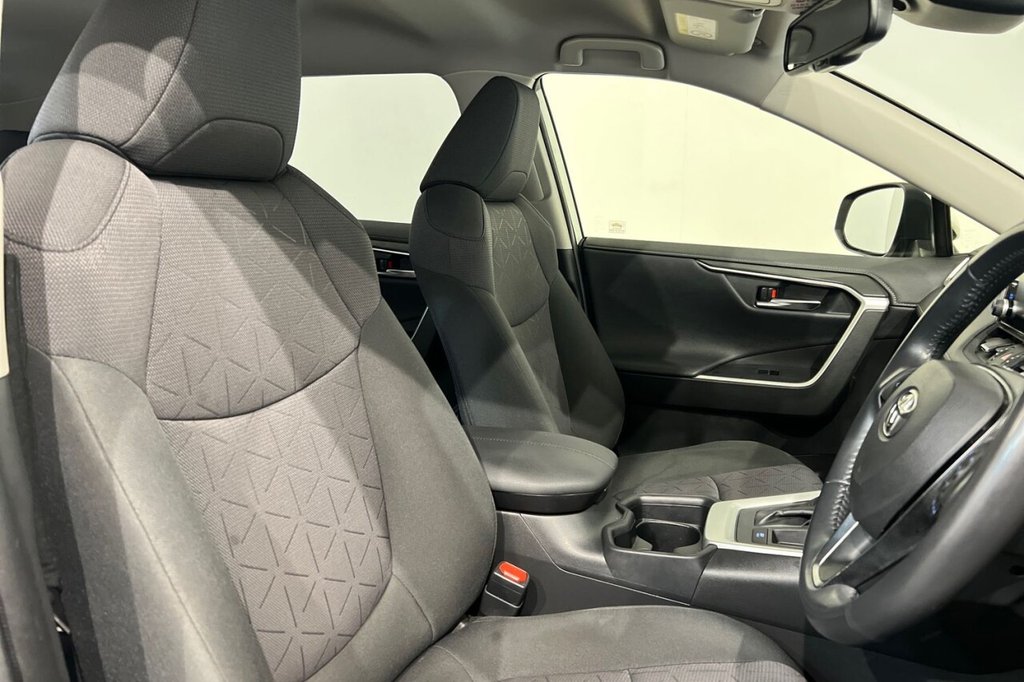 Used Toyota RAV4 2020 for sale - 76934533: Photo 23